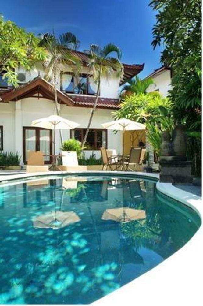 Yuli Bungalows Kuta  Exterior photo