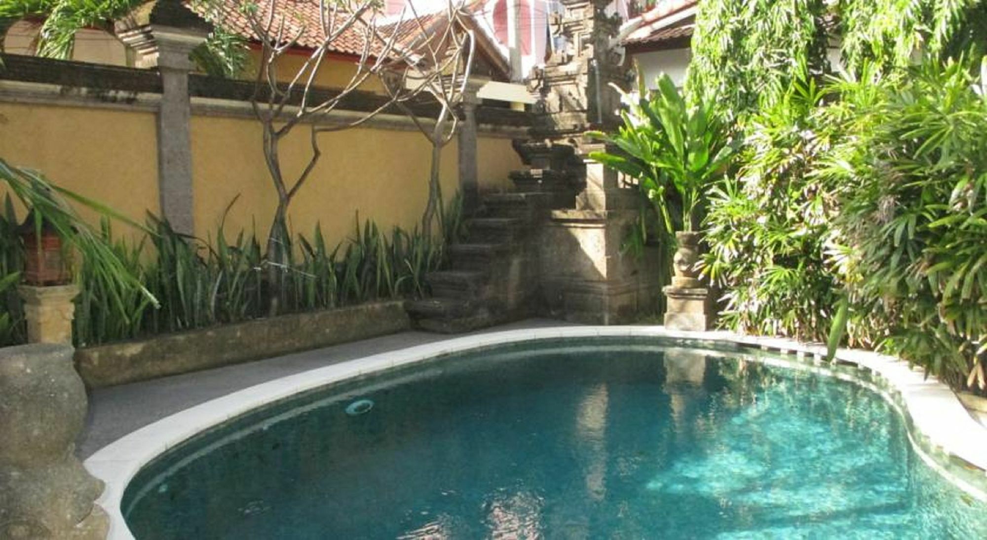 Yuli Bungalows Kuta  Exterior photo